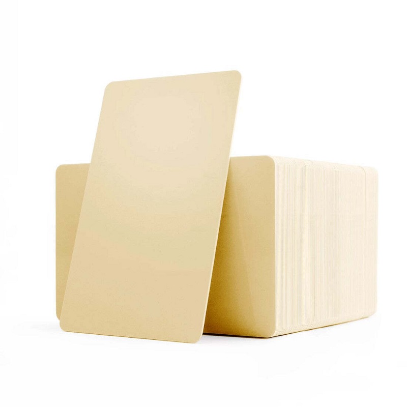 Picture of Blank cream cards - CR80 (CREAM CORE). 70102060